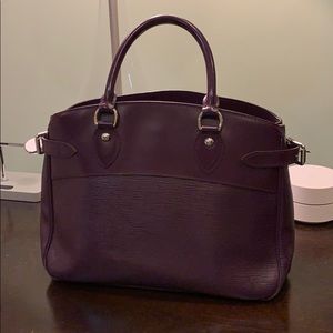 Passy Lvty111 purple Epi Leather Satchel